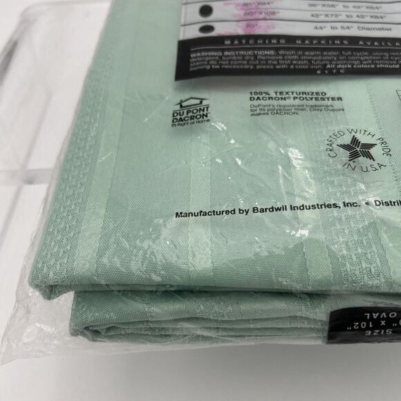 NOS Bardwil Linens Satin Splendor Soil Release Tablecloth 60x102” Oval Sea Green - Picture 8 of 9